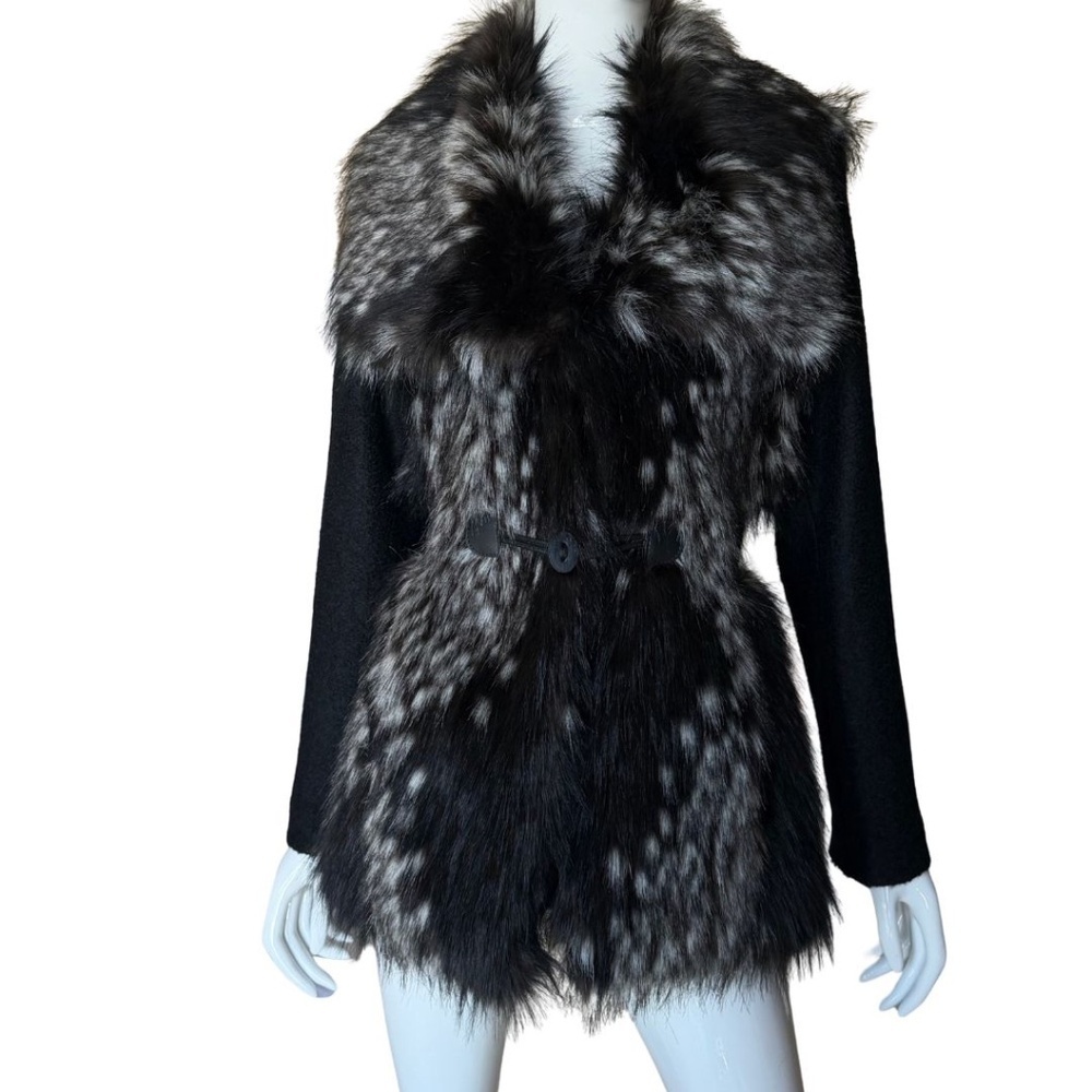 Laundry By Shelli Segal Black And White Faux Fur Coat With Boucle Sleeves Size M - Picture 4 of 7